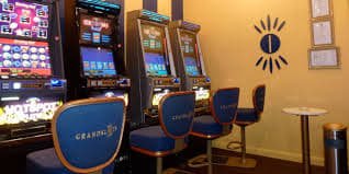 12bet com app